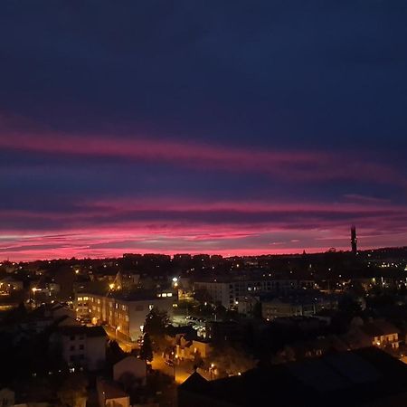 Sky Apartments - Lagiewniki クラクフ エクステリア 写真