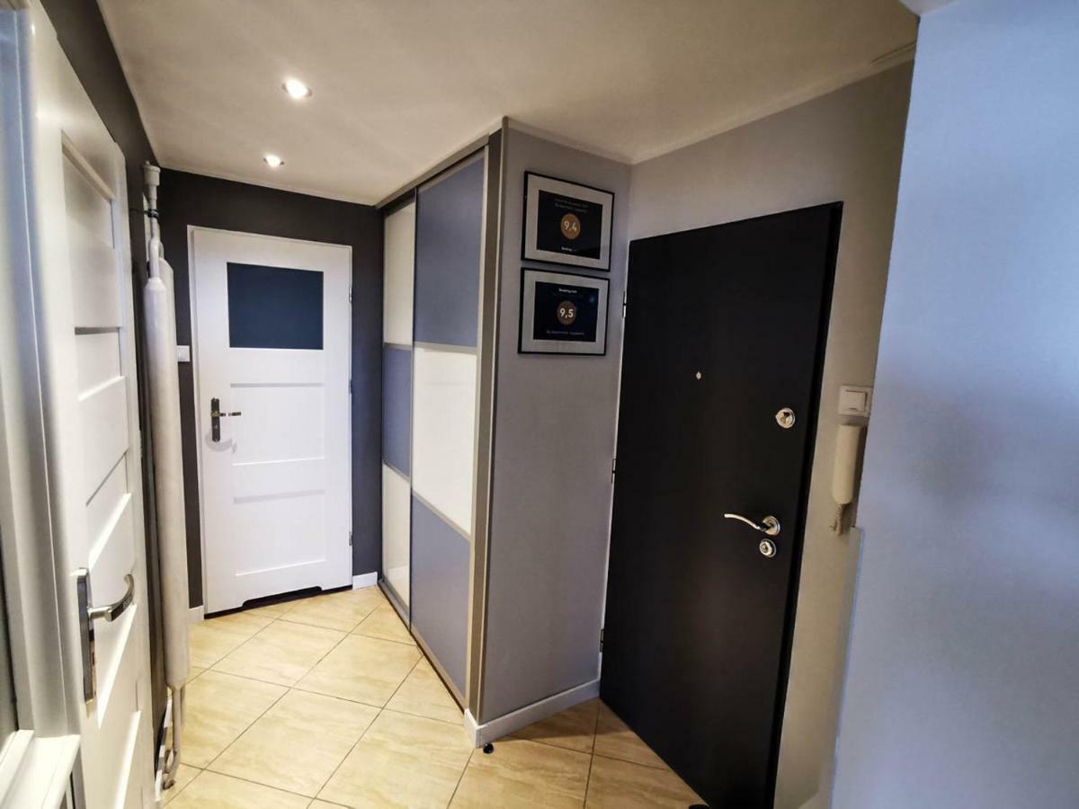 Sky Apartments - Lagiewniki クラクフ エクステリア 写真