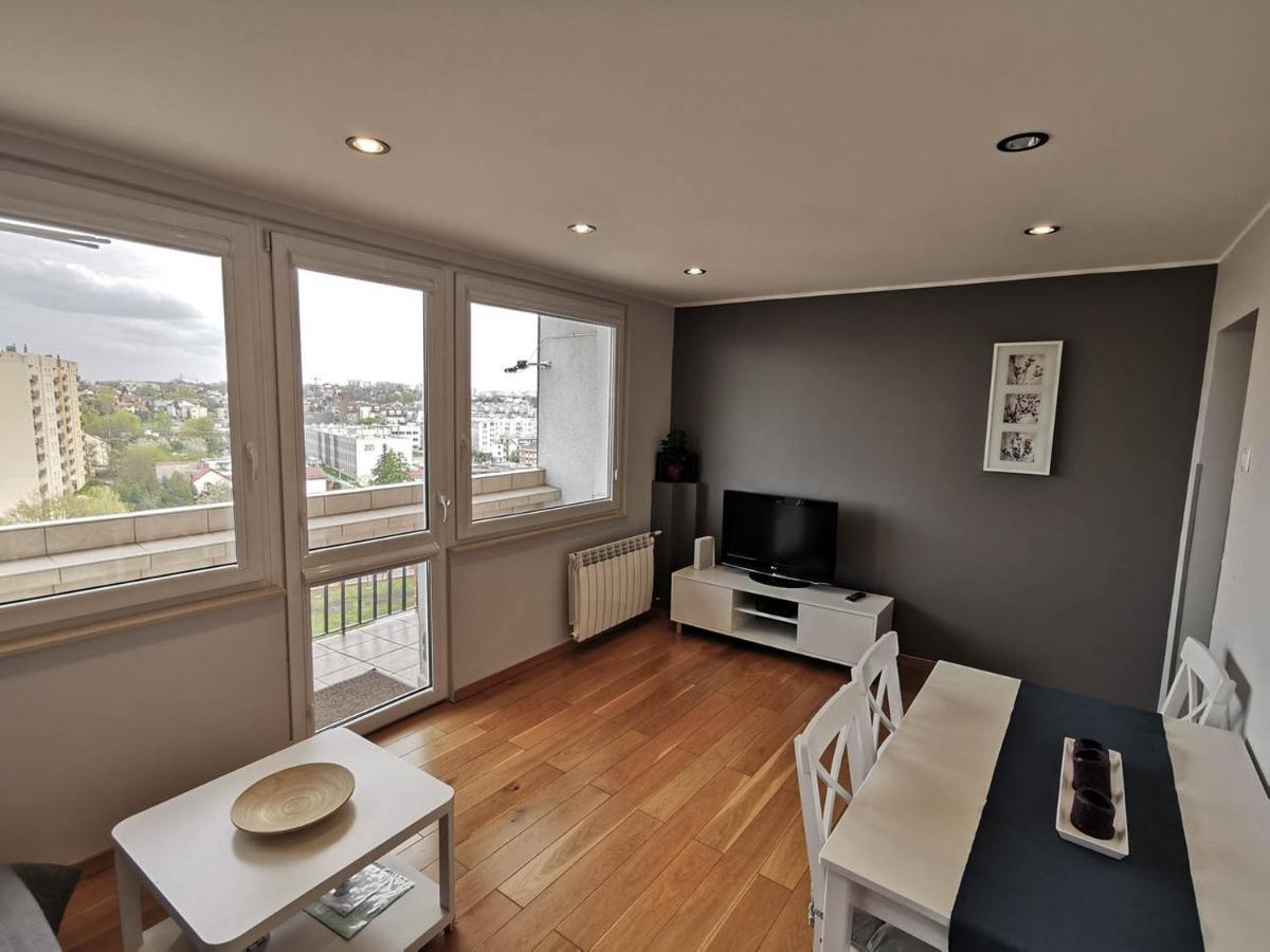 Sky Apartments - Lagiewniki クラクフ エクステリア 写真